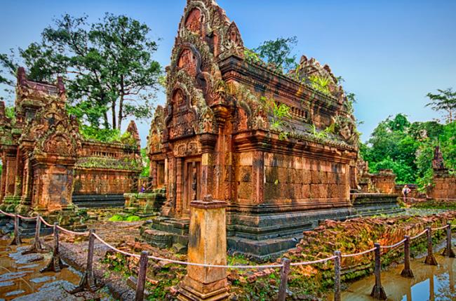 Angkor Wat at A Glance